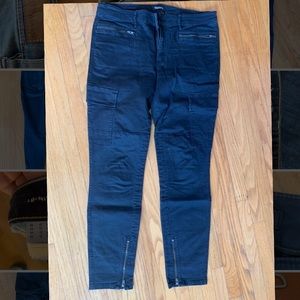 COPY - TNA skinny cargo pants size 10